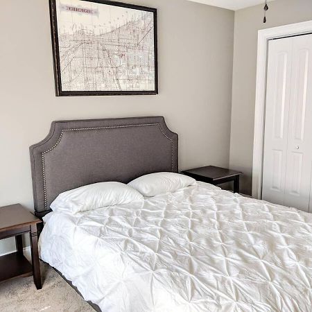 Spacious Deluxe House For You, Your Family And Friends Charlotte Bagian luar foto